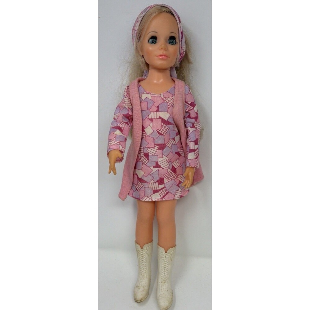 Vintage 1970 Ideal Crissy’s Friend Kerry Growing Blonde Hair Doll Green Eyes